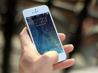 iphone-410324_1920.jpg